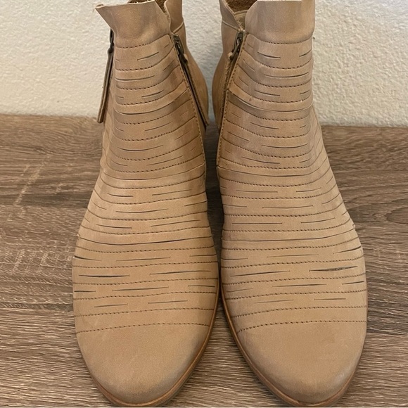 Paul Green Shasta Sliced Nubuck Leather Mid Heel Boots, Size 7.5 - Picture 4 of 8